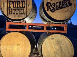 Valley Ford Hotel，位于Valley Ford的酒店