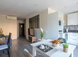 Fabuleux appartement 2 personnes au cœur de Menton, Climatisé et Proche Gares routière et SNCF