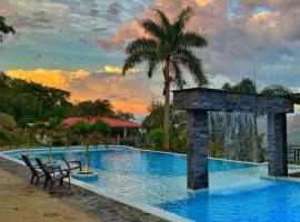Finca Campestre Colibrí，位于Quebradanegra的酒店