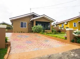 2 BDR House near Martha Brae River rafting