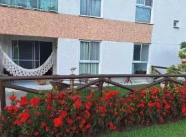 Muro alto condomínio clube