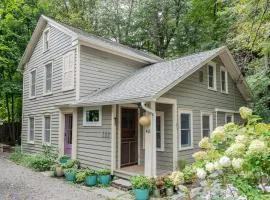 Chic Farmhouse Woodstock Saugerties Skiing HITS