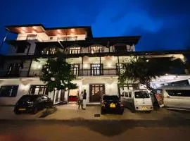 Shadow Inn ella