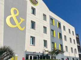 B&B HOTEL Creil Chantilly，位于克雷伊的带停车场的酒店