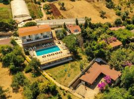 The Roof Ada，位于王子岛群的酒店