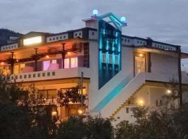 蓝湾海滩酒店，位于基尼拉的酒店