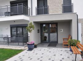 Magnolia Apartman，位于多瑙斯特雷达的海滩酒店