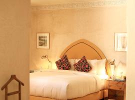 Jenan Mayshad Marrakech, Boutique hotel with Pool & Private Padel Court，位于马拉喀什的酒店
