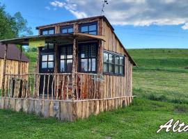 Altana letnia nr3 - Herberger&oacute;wka Agroturystyka na wsi，位于Stosrow的豪华帐篷营地