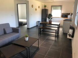 Belle Appartement avec jardin clos à 10 minutes de la plage，位于讷沙泰勒阿尔代洛的酒店