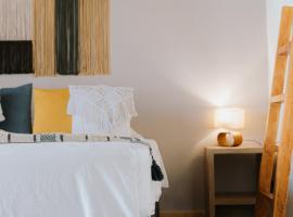 Luum Casa Hotel Manila，位于麦德林奥拉亚·埃雷拉机场 - EOH附近的酒店