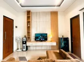 Villa Kamar Tamu Concat