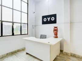 Hotel O Star Hotel，位于Naugaon Sādāt的酒店