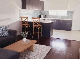 Beachy Apartment Near Penguin Island - Hosted by Canstay