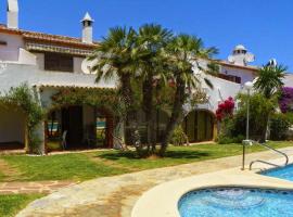 Tropicana Park Fase II - TP33 Duplex bungalow，位于德尼亚的酒店
