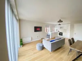 Balcony Sky- View London Apartment