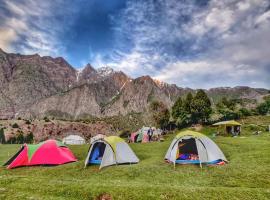 Hapakun Rakaposhi Camping Site Minapin Hunza Nagar，位于Minapin的酒店