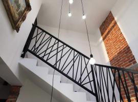 Stalowy Gościniec，位于斯塔洛瓦沃拉的青旅