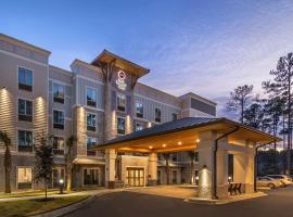 Best Western Plus Bluffton/Hilton Head Hotel，位于布拉夫顿的酒店