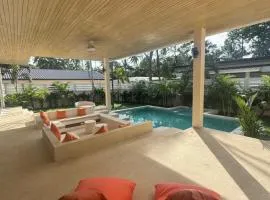 Sunlight Pool Villas