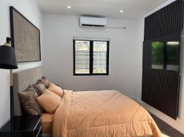 The Nest- Gated house mins from Highway，位于Claxton Bay的酒店