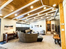 MY PLACE! Luxury 2 Bed with piano!，位于Willmar的酒店