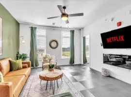 Pinnacle Heights 1Bdrm 2nd flr Near Walmart Amp Pool Fitness Center Yoga Studio Dog Spa