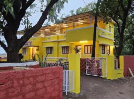 The Mango House，位于Harnai的酒店