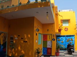 The Nomad cave，位于勒克瑙的住宿