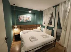 5 Lux