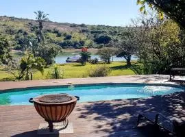 Coelacanth Sea & River Lodge