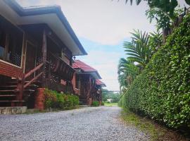 บ้านต้นรักษ์ BanTonRuk Takuapa，位于Takua Pa的酒店