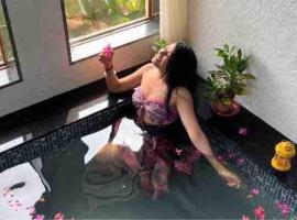 Riverside Nature villa in kolad nr Rafting，位于科拉德的酒店