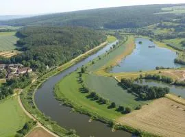 Ferienapartment MW 2b Höxter Weserbergland an der Weser inkl Küche, Wäsche, LAN, Parkplatz, Self CheckIn