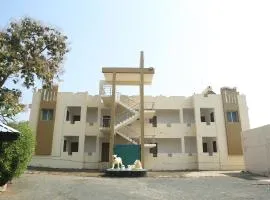 Safari Hotel