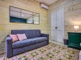 Authentic studio with Maltese Balcony in Bormla by 360 Estates