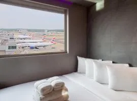 Bloc Hotel London Gatwick Airport，位于伦敦盖特威克机场 - LGW附近的酒店