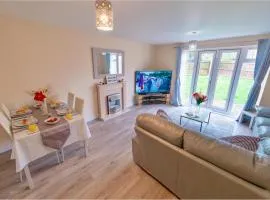 Cosy Home-Sleeps 5- Private Garden- Free Parking