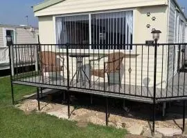 Seaside 3 bed dog friendly Caravan in Mablethorpe