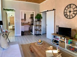 Lumineux et confortable 2 pièces, centre Sospel，位于索斯佩勒的酒店