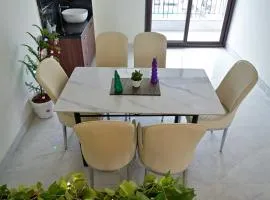 LeafyInn Premium 2BHK Apartment-Khanapara