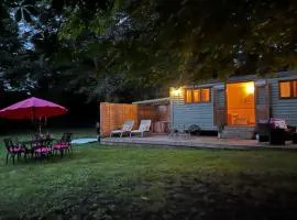 Snowdrop Lodge