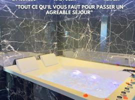 Suite Romantique - Balneo Privé - Parking，位于杜埃的酒店