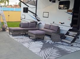 Camper en el Batey，位于伊莎贝拉的酒店