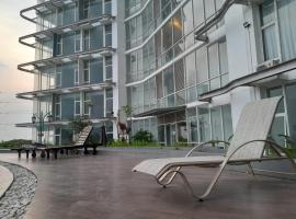 ROKET ROOM Majestic Point Serpong，位于Anggris的酒店
