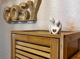 Studio le Cosy - Bourgoin Centre，位于布尔昆的酒店