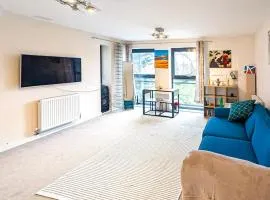 Modern - 1 Bed Flat in Bracknell - near airport