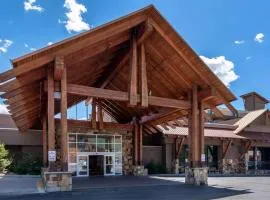 White Peak Hotel