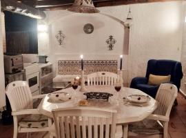 El Patio，位于Darnius的酒店