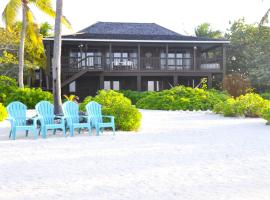 Featherstone Upstairs Apartment, Cayman Brac，位于开曼布拉克的酒店